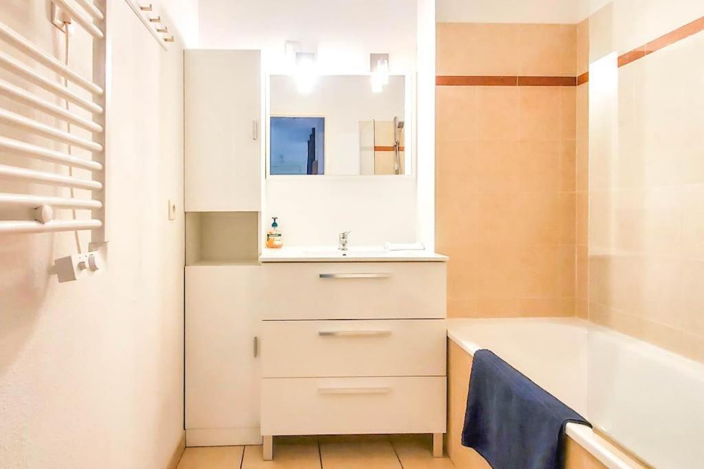 *Le Carpe Diem, Appartement 2 Chambres, Piscine, 2 Parking, Clim* Монпелье Экстерьер фото